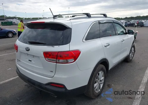 2017 Kia Sorento 3.3L Lx z USA, uszkodzony, nr VIN 5XYPGDA50HG221552